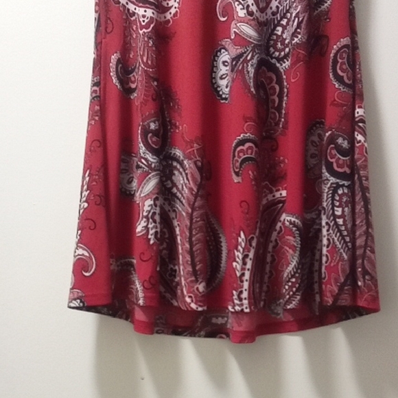 Printed Pocket Red Sleeveless Tunic - Picture 5 of 8